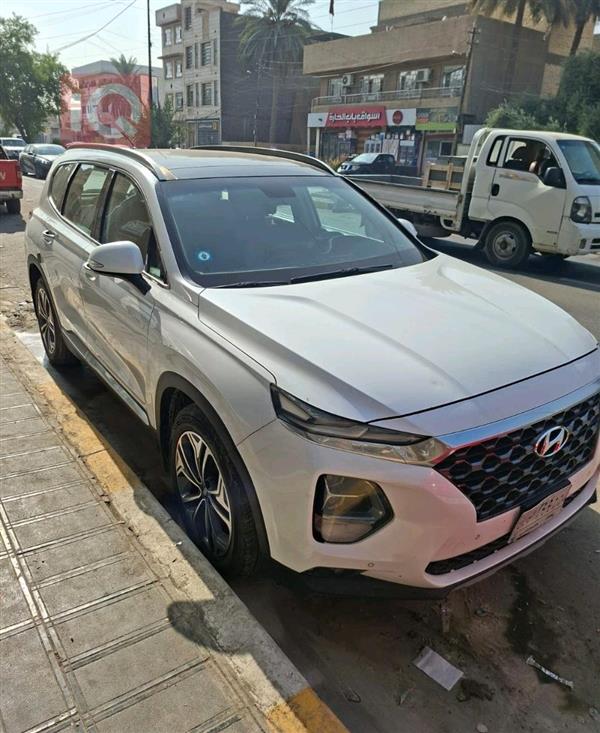 Hyundai Santa Fe 2019 for sale in Iraq - Baghdad